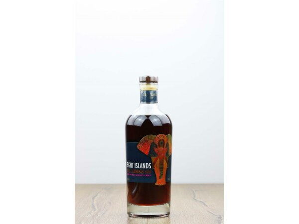 Eight Islands Dark Caribbean Rum  0,7l