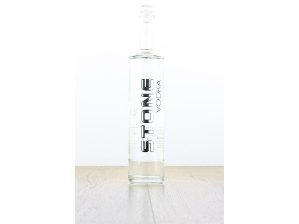 STONE Vodka  0,7l
