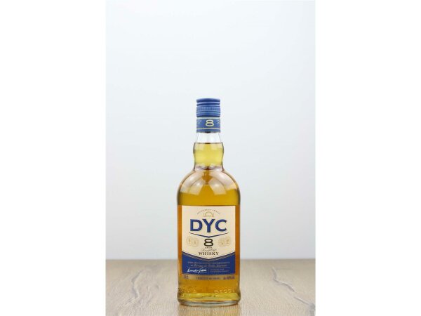 DYC Destilerias y Crianza 8 J. Old Whisky  0,7l